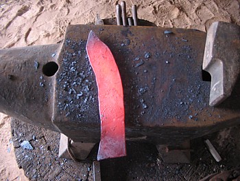Technique de forge : Qu'est-ce que le borax et son utilisation en forge ? -  gilbertbecaud-officiel